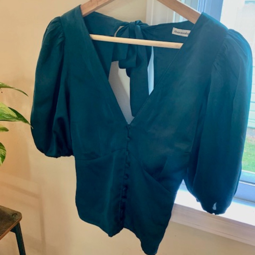 Abercrombie & Fitch Blue Silk Blouse